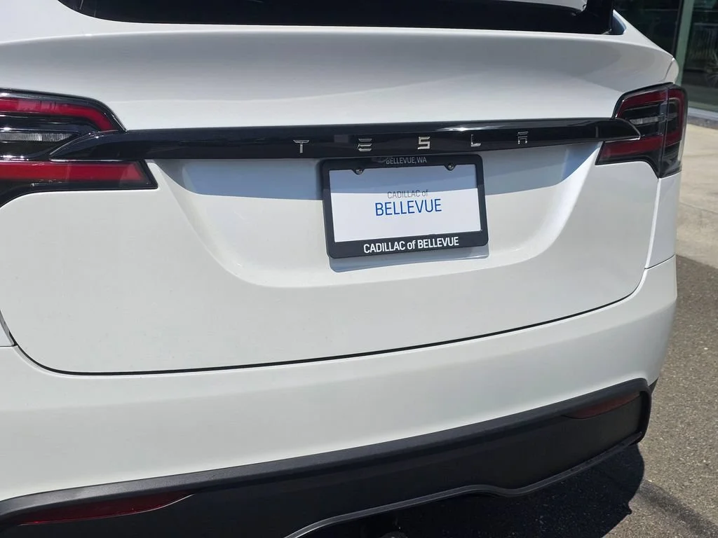 Used 2024  Tesla AWD image 14