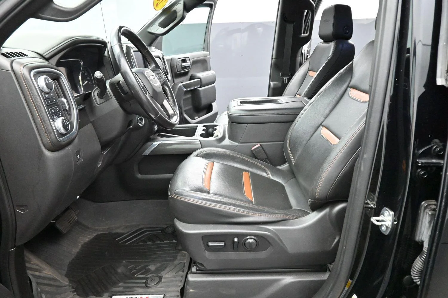 Used 2020 ONYX BLACK GMC AT4 image 13