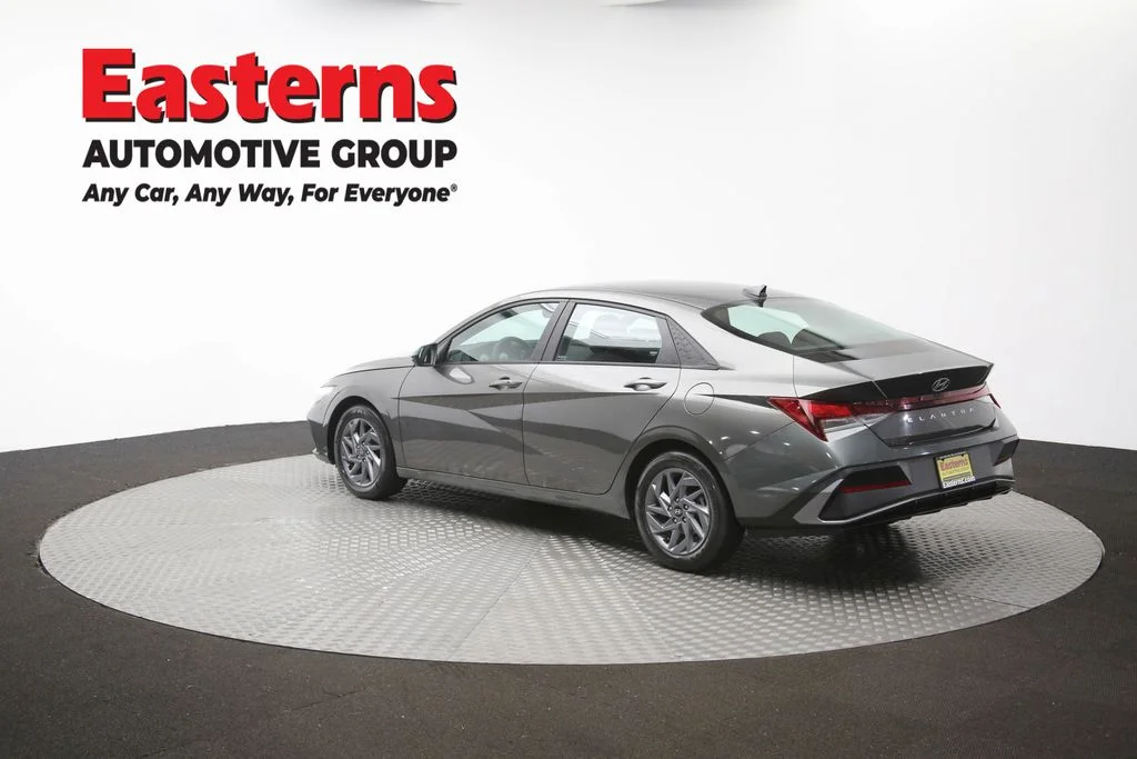 Used 2024 Gray Hyundai SEL image 62