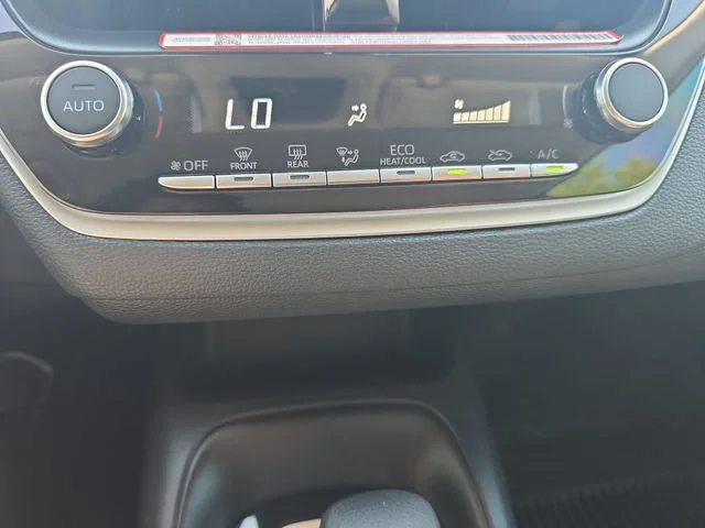 Used 2025  Toyota LE image 24