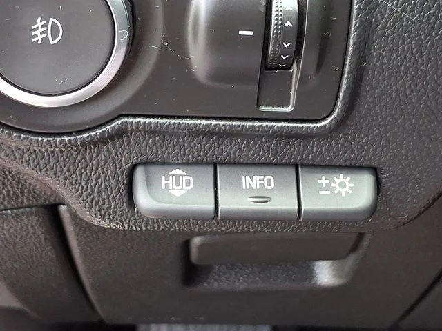 Used 2016 Red Buick Premium II image 29