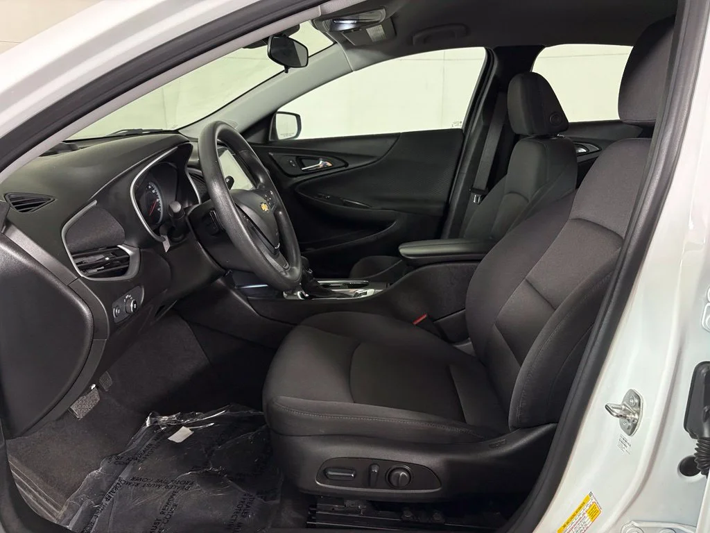 Used 2024 White Chevrolet LT image 15