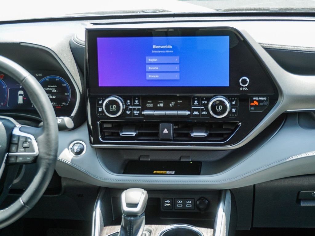 Used 2024  Toyota Limited image 15