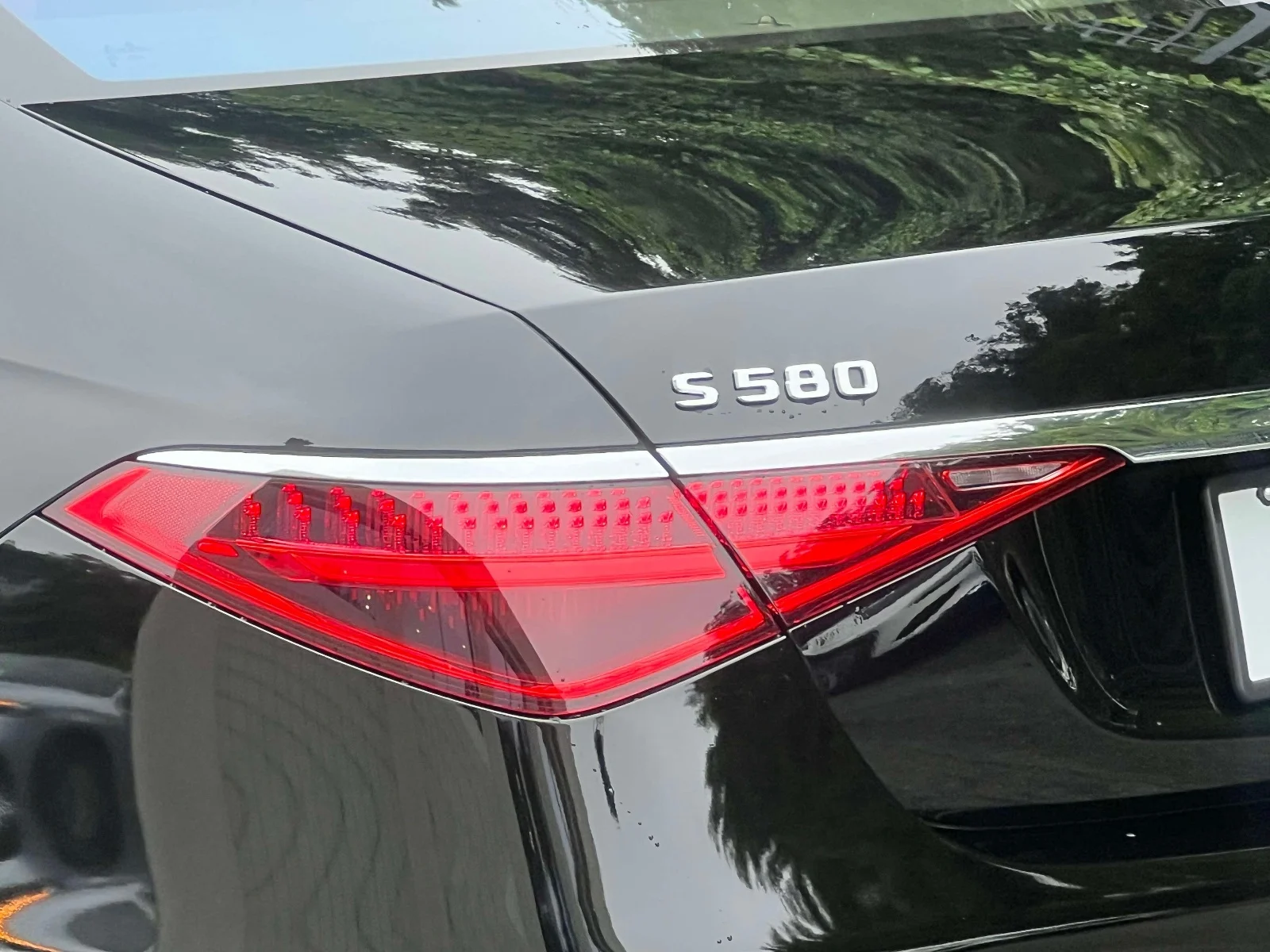 Certified Used 2022 Black Mercedes-Benz S 580 image 10