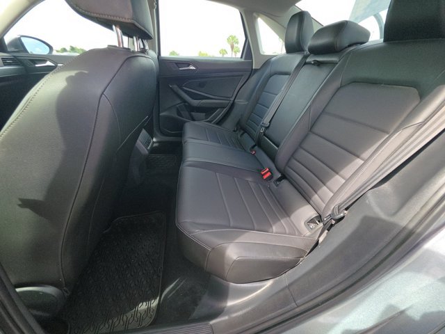 Certified Used 2021 Platinum Gray Metallic Volkswagen SE image 4
