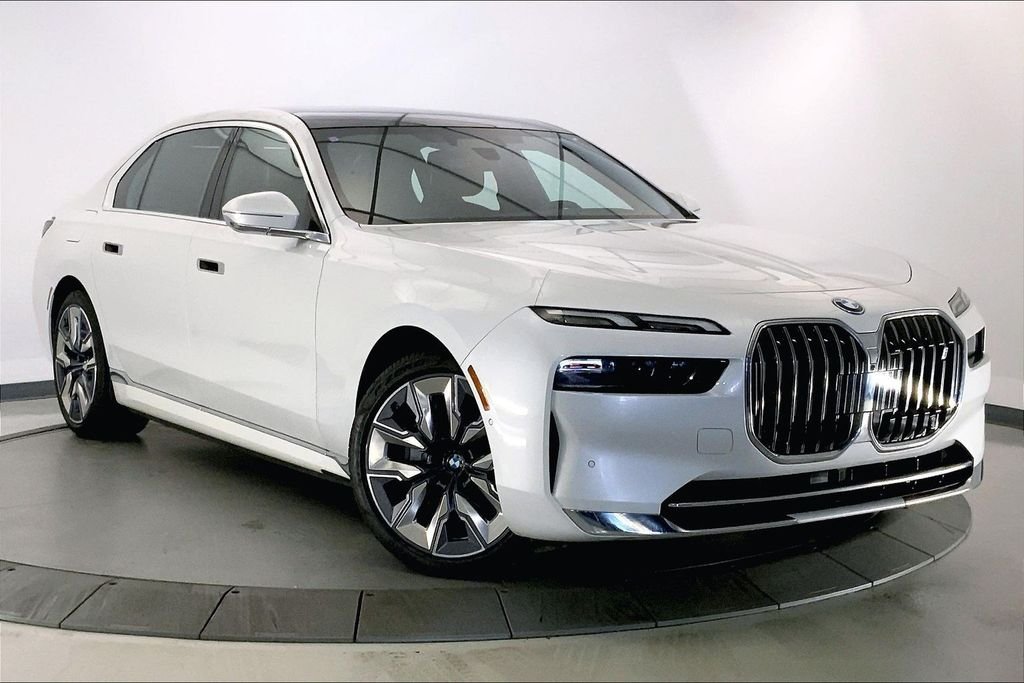 2023 BMW i7 xDrive60's photo