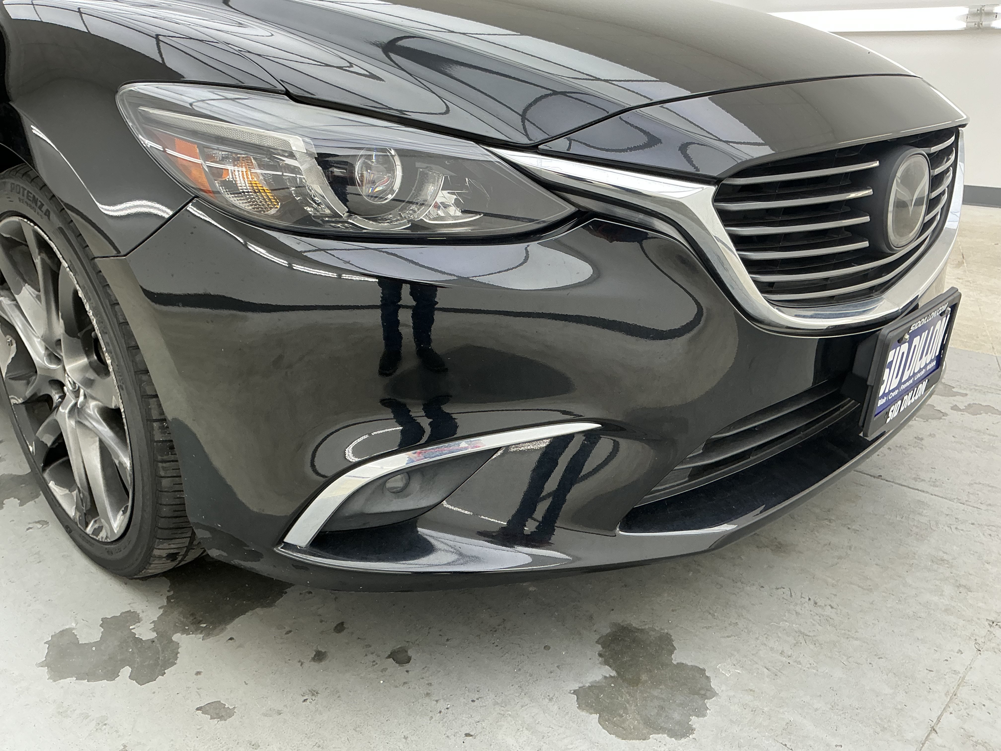Used 2016 Jet Black Mica Mazda i Grand Touring image 27