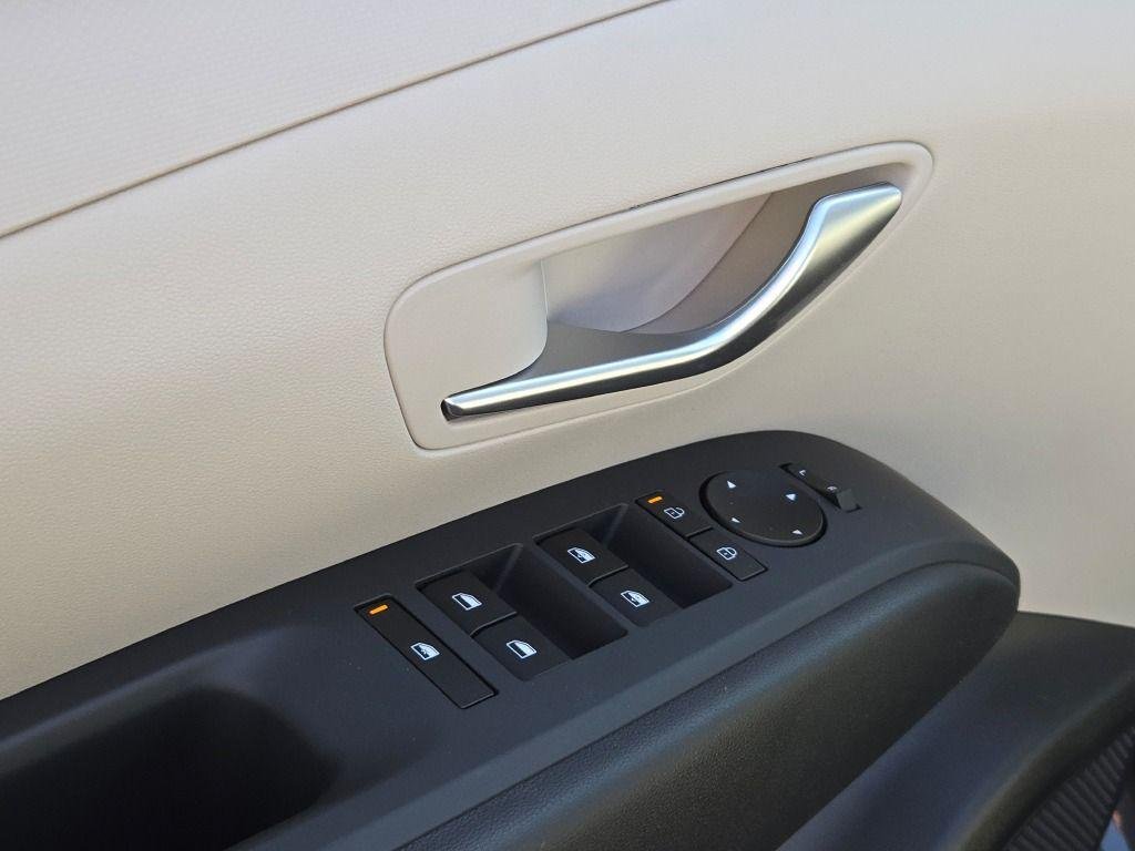 New 2026 Gray Hyundai SEL AWD image 23