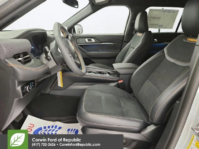 New 2026 Space White Metallic Ford Tremor® image 44