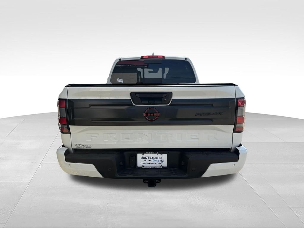 Used 2025 White Nissan PRO-4X image 4