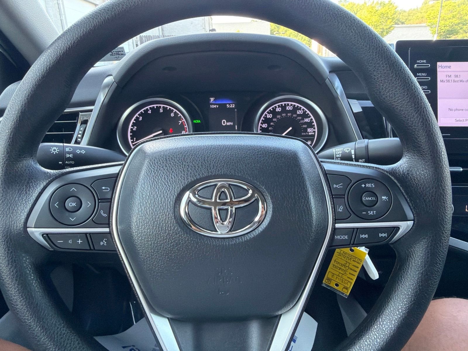 Used 2022 White Toyota LE image 15