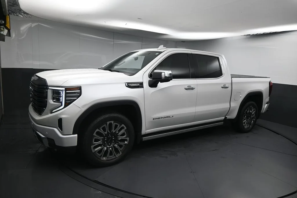 2024 GMC Sierra 4WD Crew Cab Short Box Denali Ultimate's photo