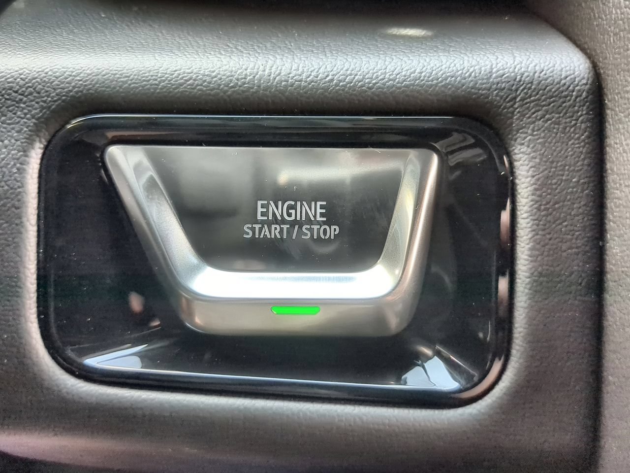 New 2026 Titanium Rush Metallic GMC Denali image 17