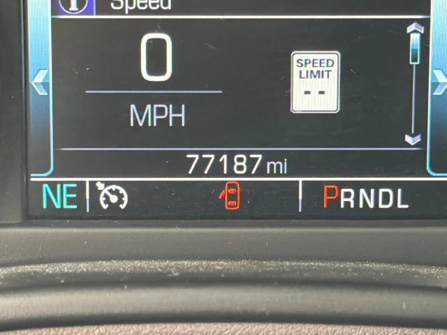Used 2020 SUMMIT WHITE Chevrolet LT image 28