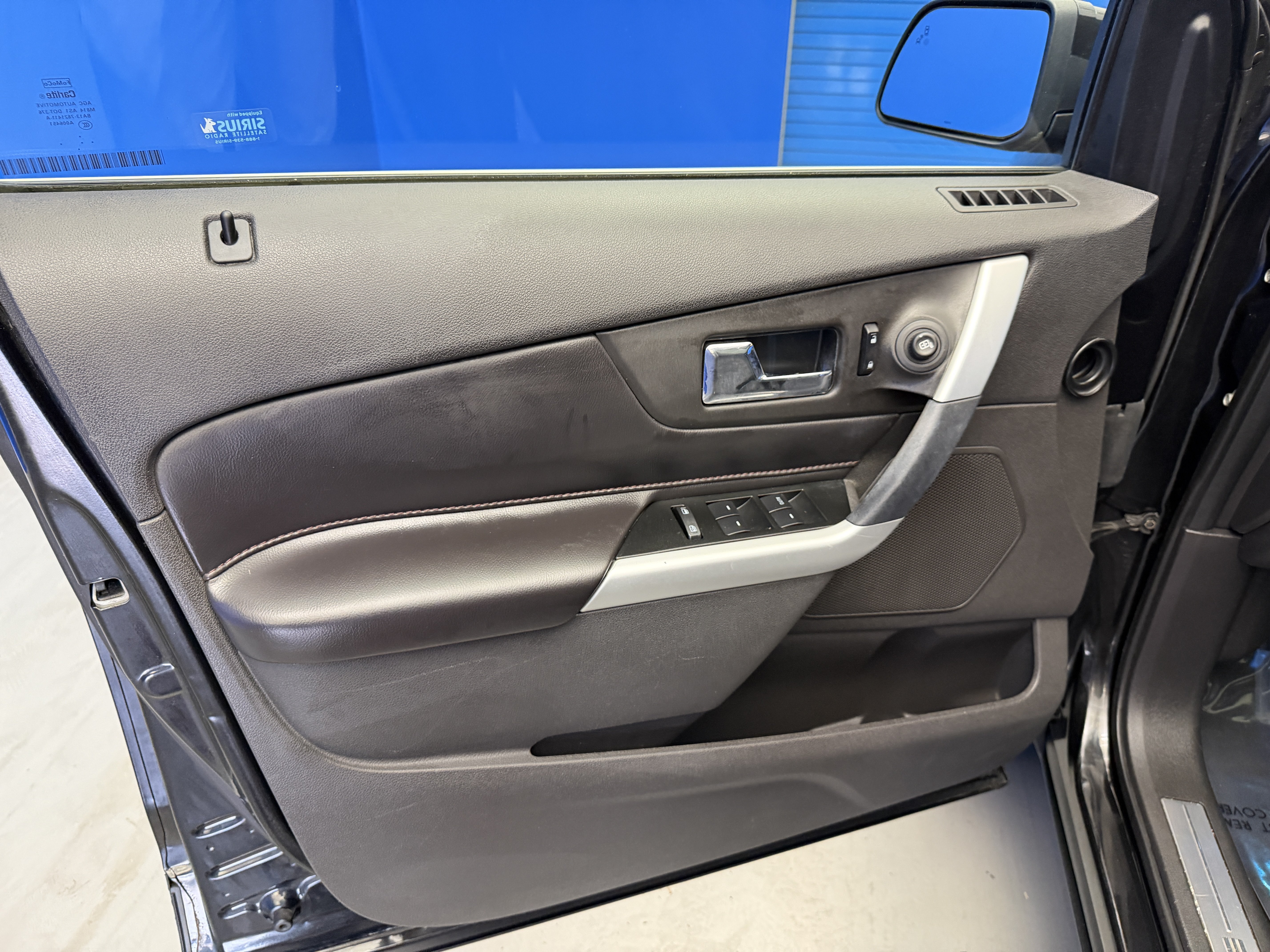 Used 2013 Tuxedo Black Metallic Ford Limited image 9