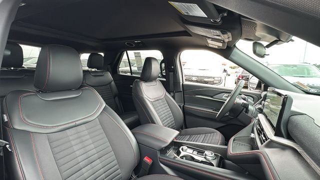 New 2026 Carbonized Gray Metallic Ford ST-Line image 18