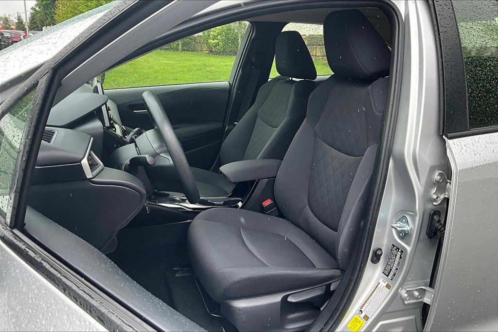 Used 2021 Silver Toyota LE image 10