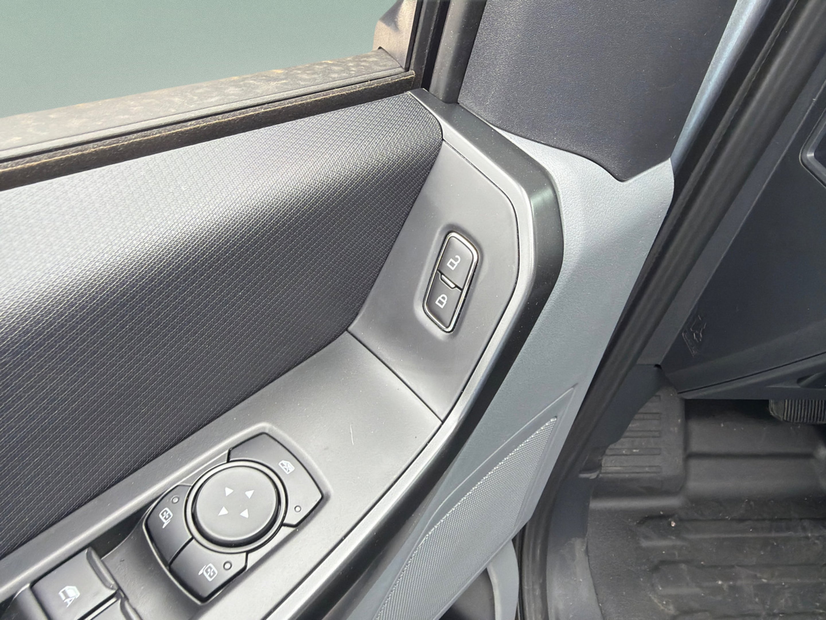 New 2026 Iconic Silver Metallic Ford XL image 17