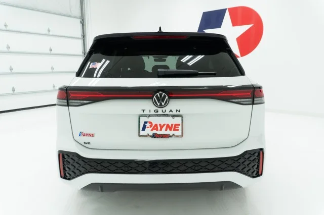 New 2026 Opal White W/Deep Black Roof Volkswagen 2.0T SE R-Line Black image 6