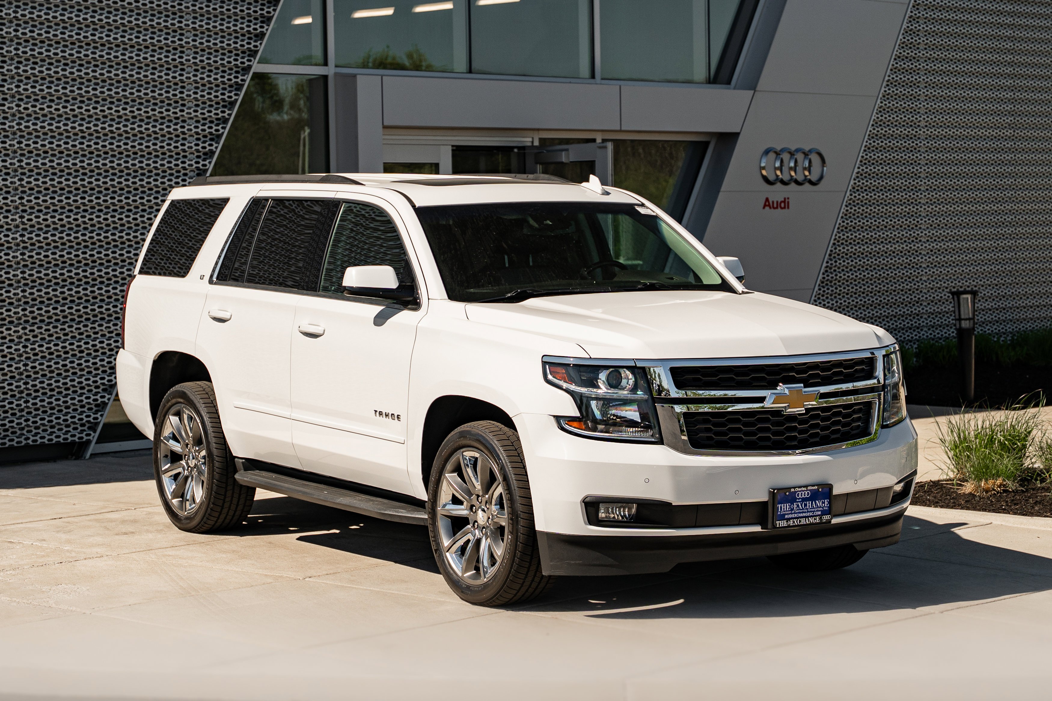 Used 2020 Summit White Chevrolet LT image 2
