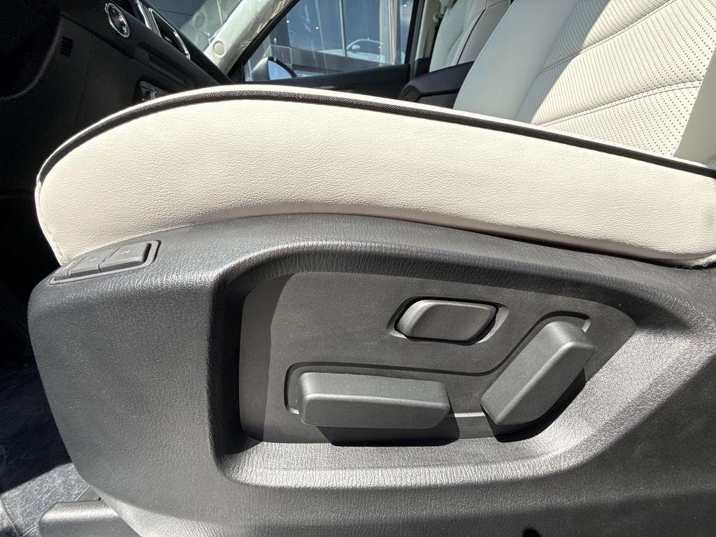 2025 Mazda CX-5 S Preferred package - Photo 12