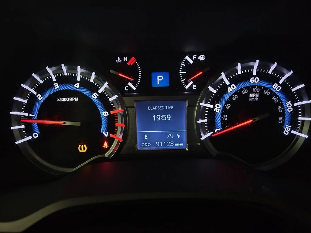 Used 2015 Red Toyota Limited image 21