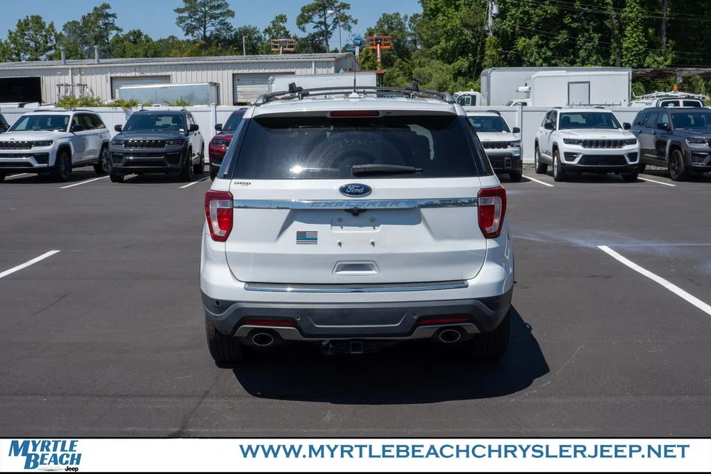 Used 2018 Oxford White Ford XLT image 5
