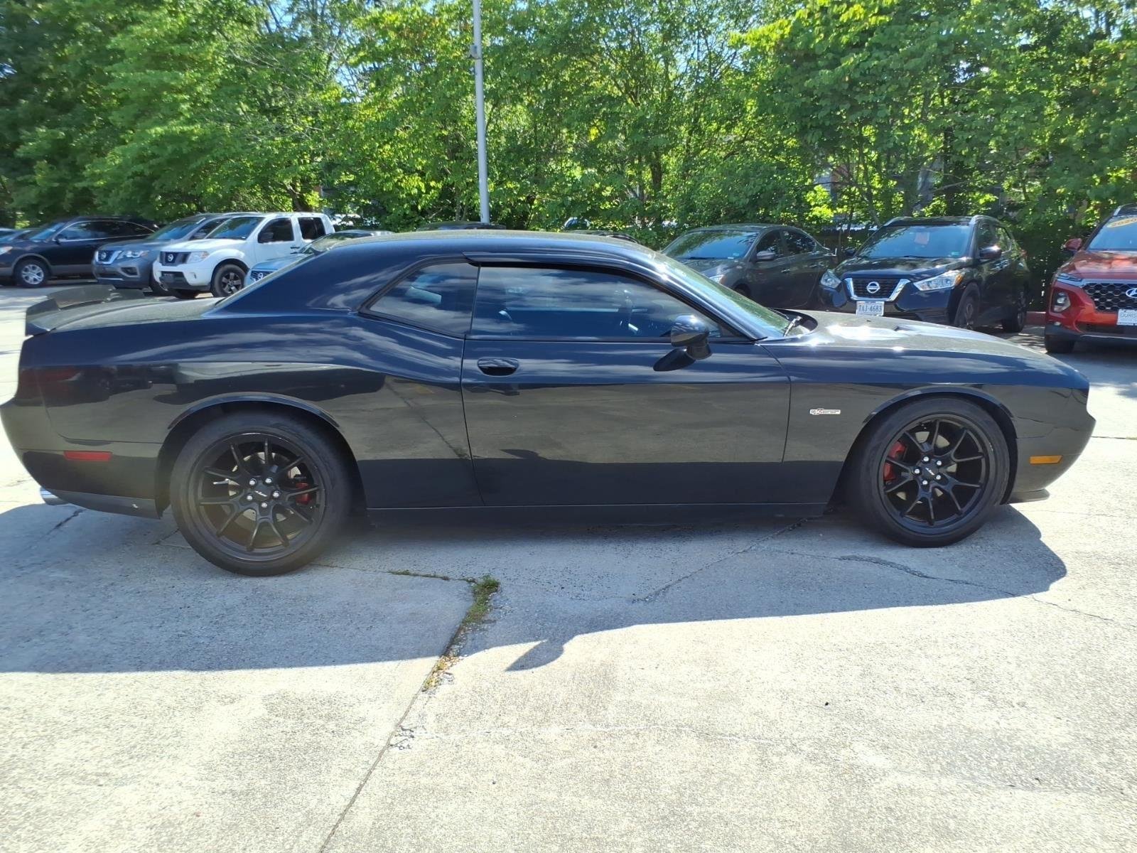 Used 2014 Phantom Black Tri-Coat Pearl Dodge R/T 100th Anniversary Appearance Group image 7