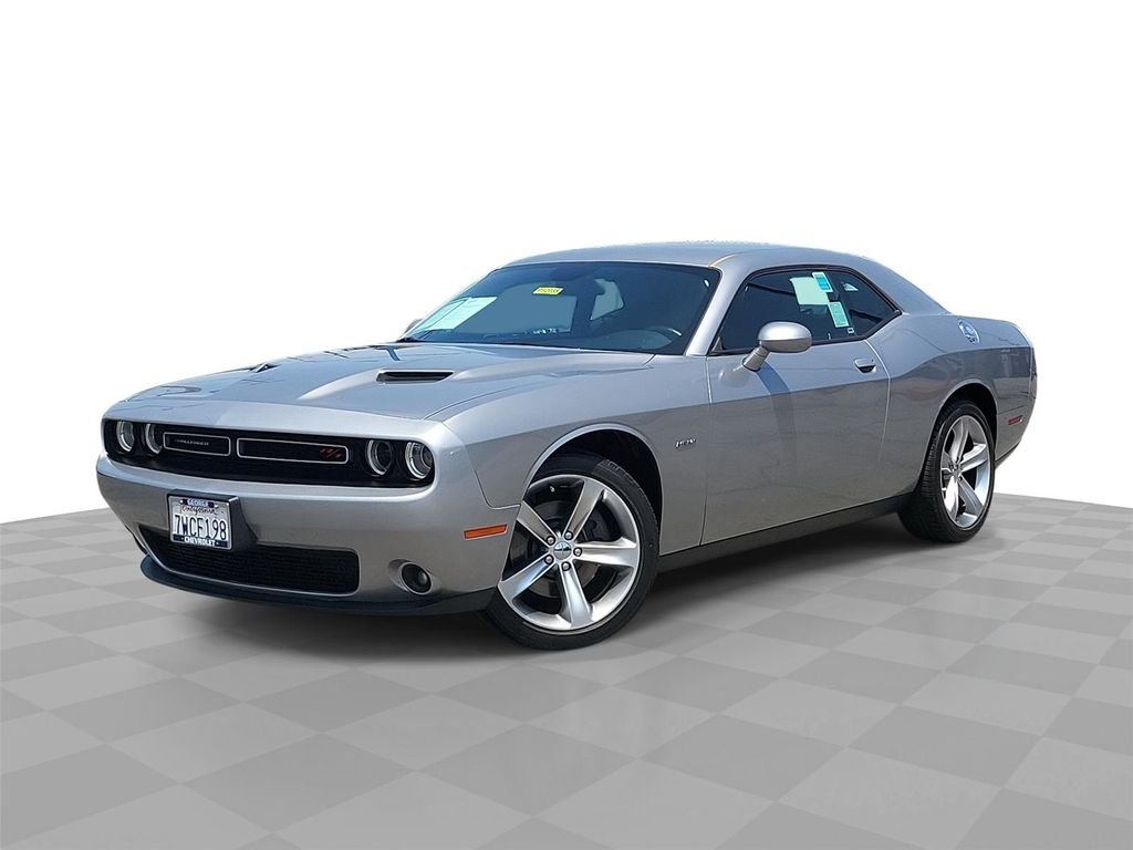 2016 Dodge Challenger R/T's photo