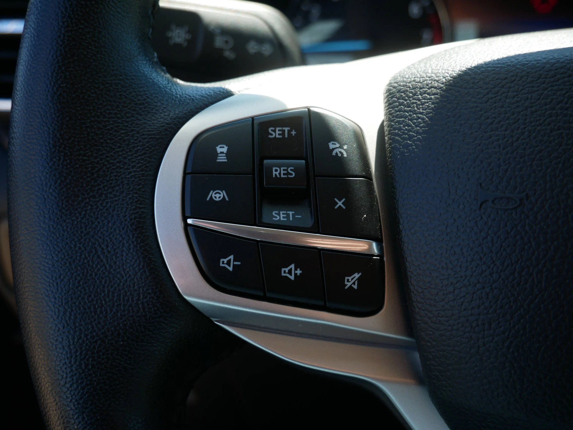 2023 Ford Explorer Limited - Photo 28
