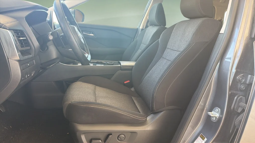 Certified Used 2024 Gun Metallic Nissan SV image 19