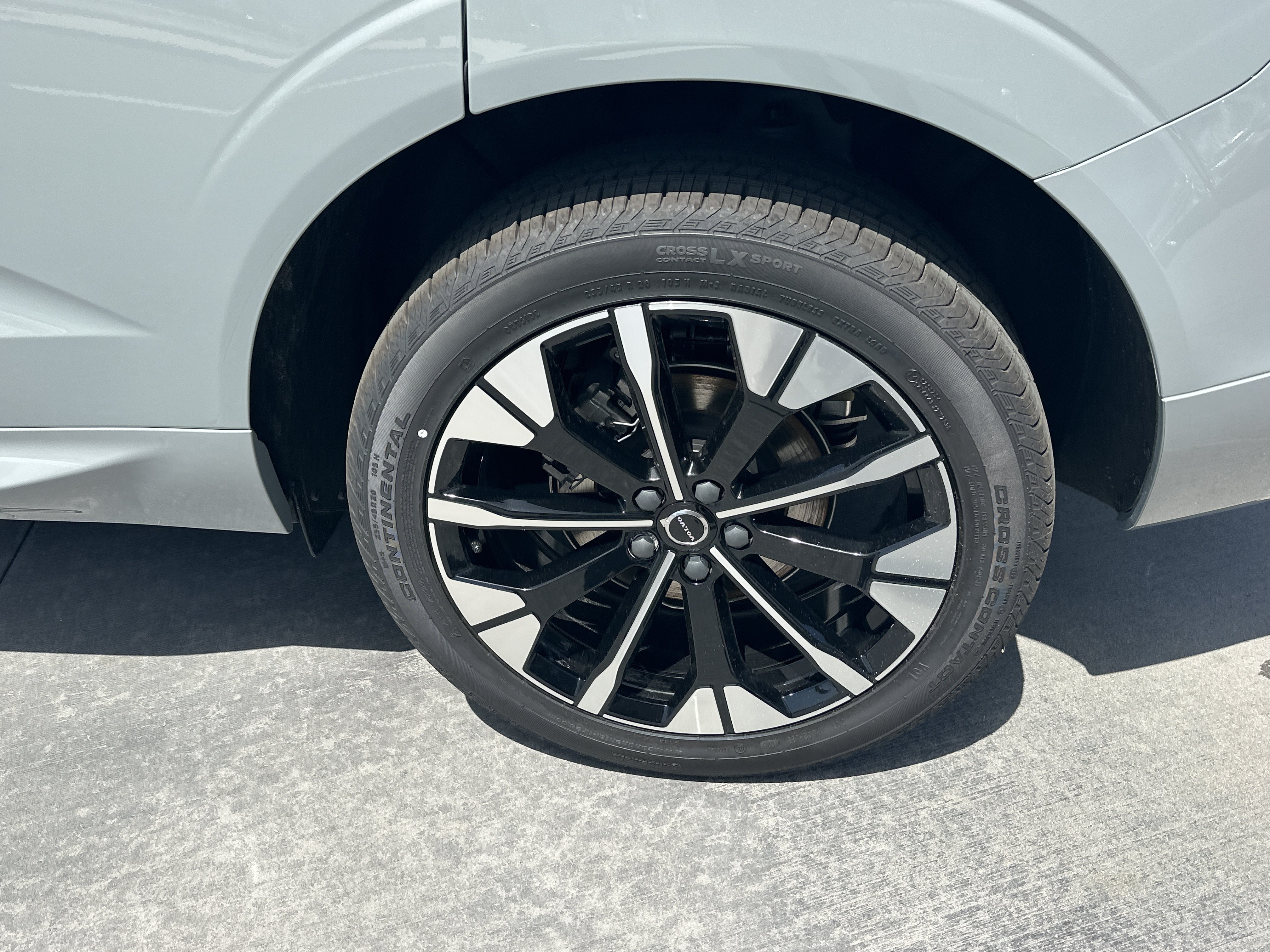 New 2026 Vapour Grey Volvo Plus image 11
