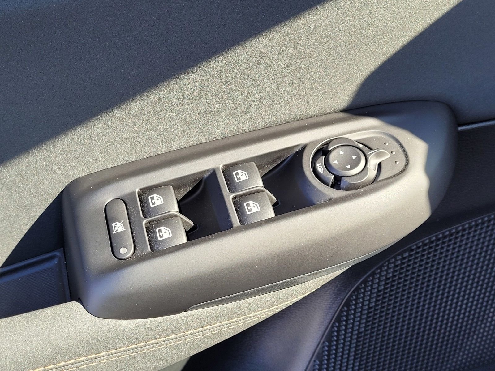 2025 Alfa Romeo Tonale Base - Photo 13