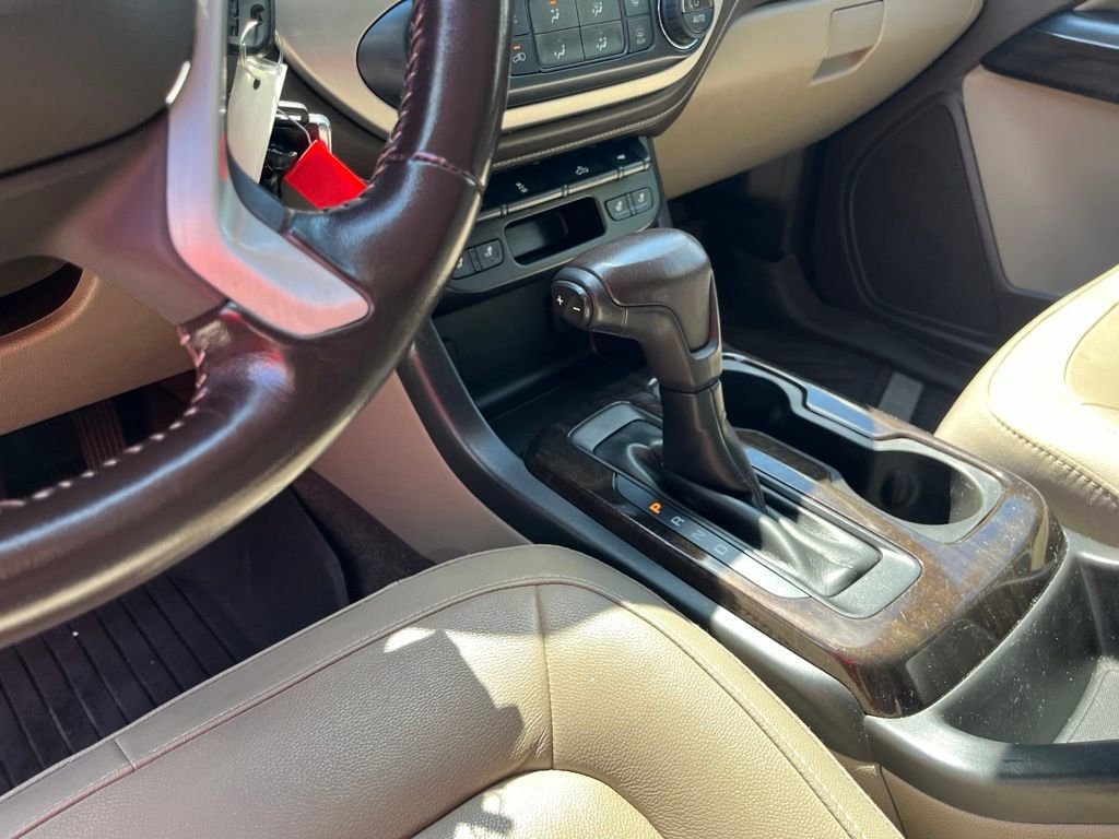 Used 2017 Black GMC SLT image 19