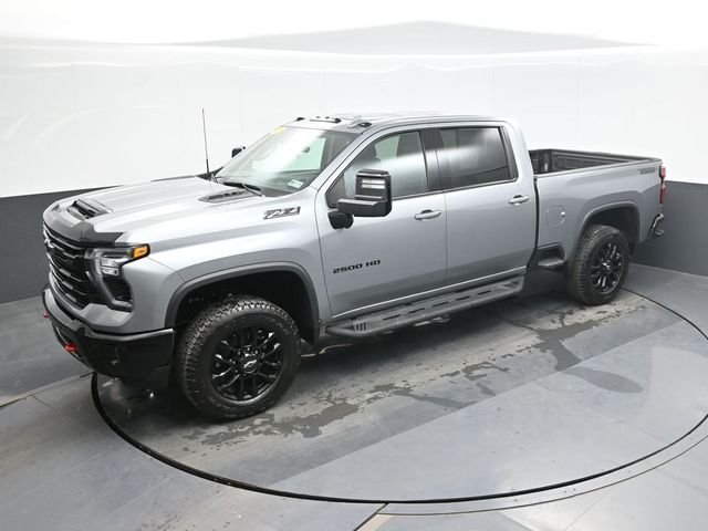 Used 2025 Gray Chevrolet LTZ image 13