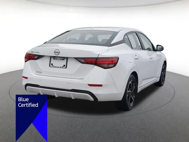 Used 2025 White Nissan SV image 3
