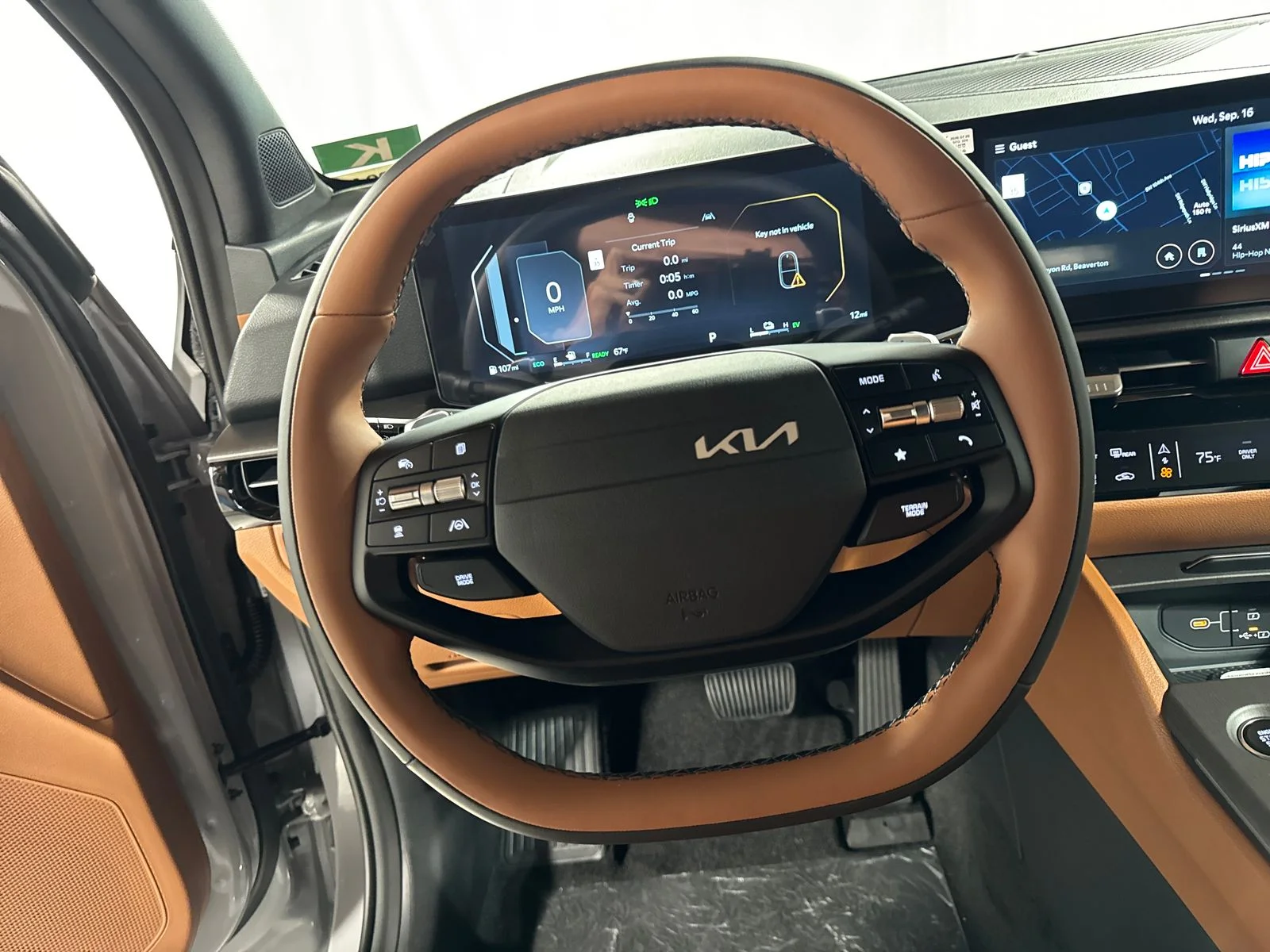 New 2027 Wolf Gray Kia X-Line image 16