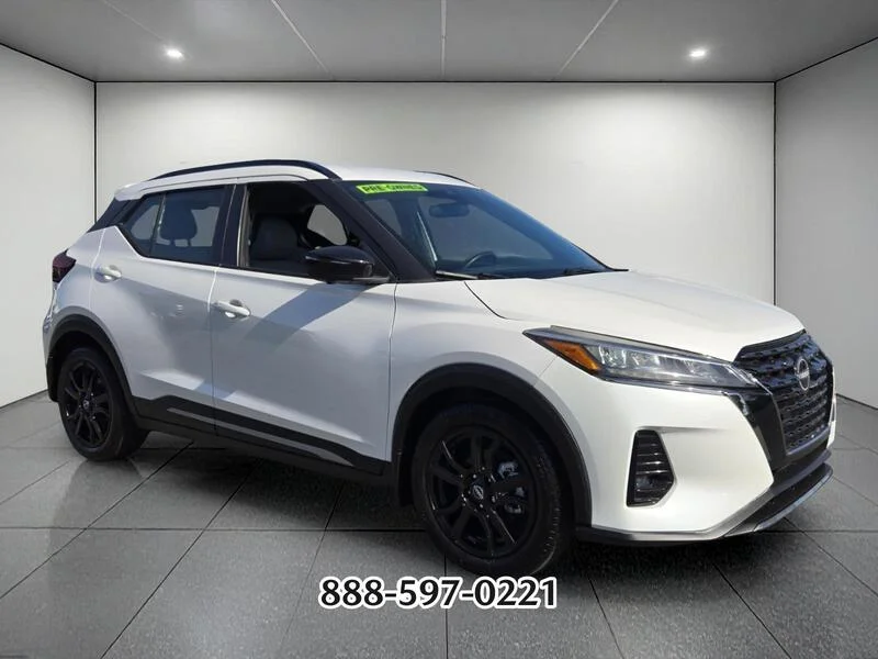 Used 2022 Aspen White NISSAN SR image 7