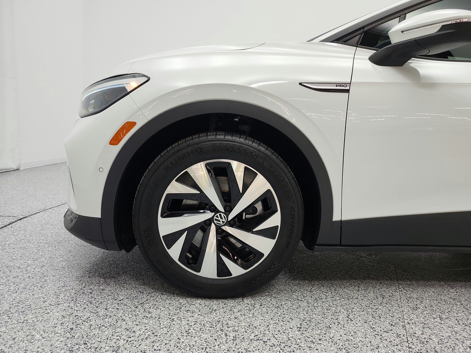 Used 2023 Pure White Volkswagen Pro image 21
