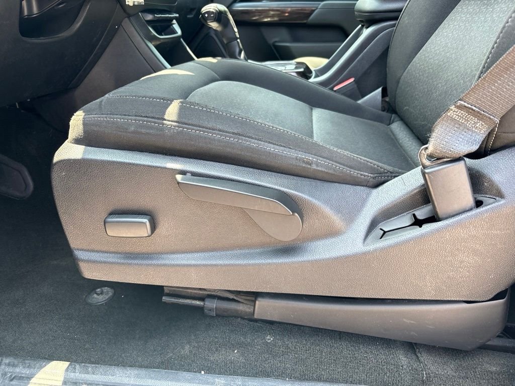 Used 2017 Silver GMC SLE1 image 11