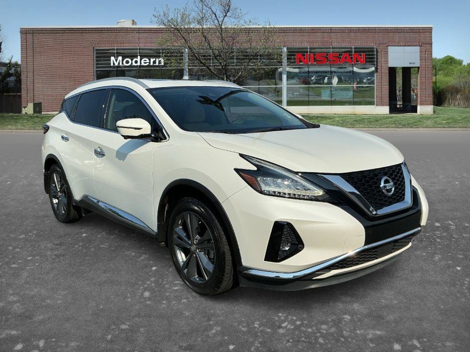 Used 2019 Pearl White Tricoat Nissan Platinum image 5