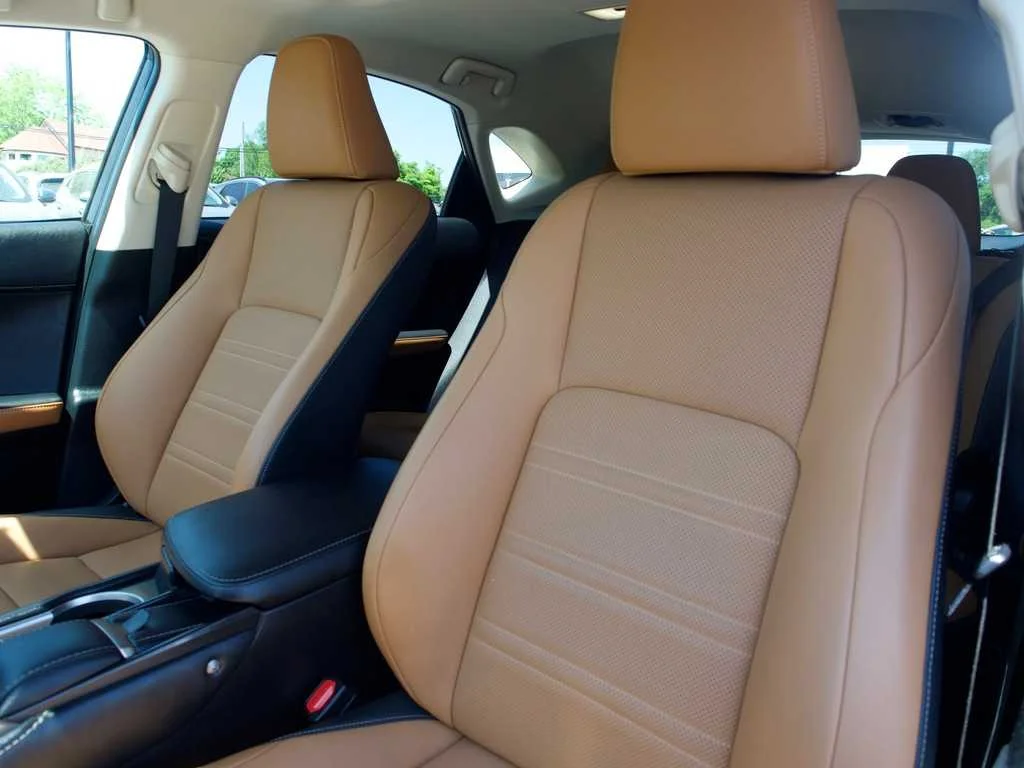 2021 Lexus NX 300 - Photo 17