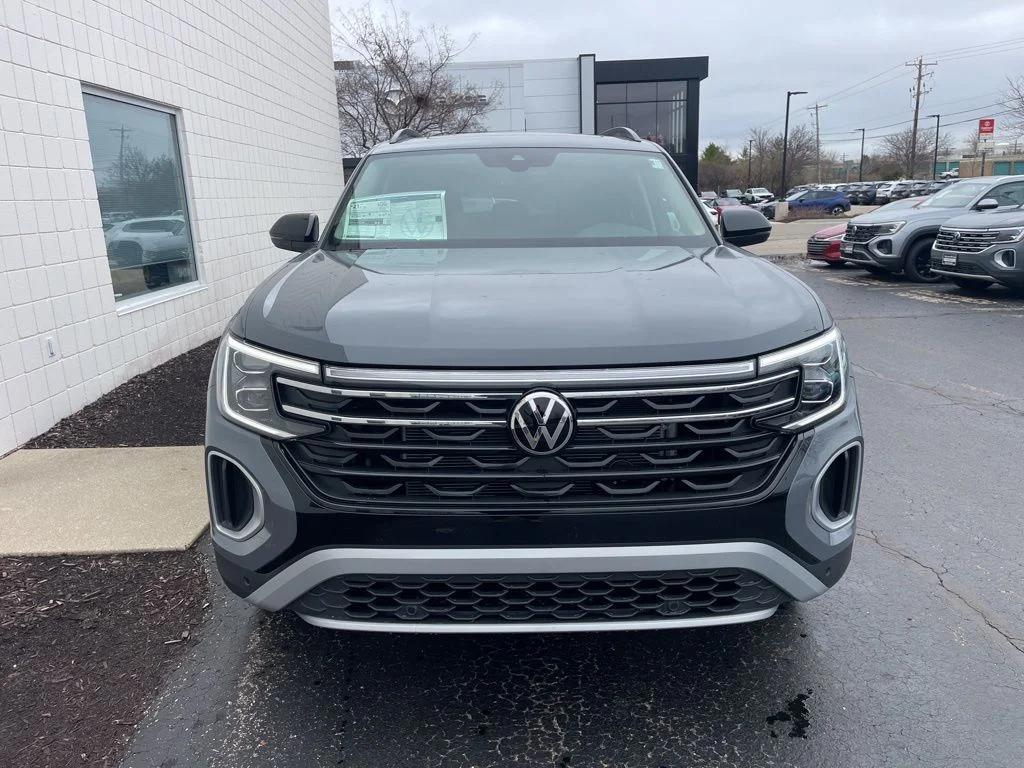 New 2026 Pure Gray Volkswagen 2.0T Peak Edition image 5