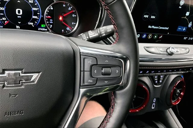 Used 2025 Sterling Gray Metallic Chevrolet RS image 27