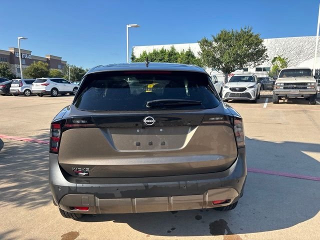 Used 2025 Brown Nissan SV image 6