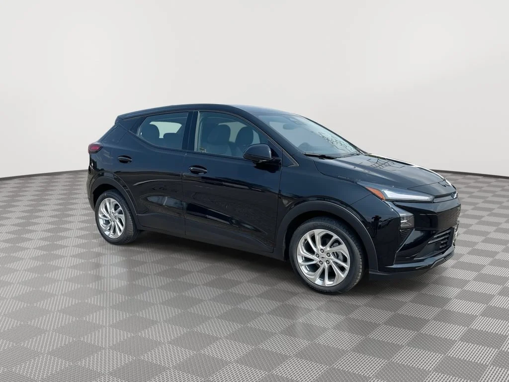 New 2027 Mosaic Black Metallic Chevrolet LT image 2