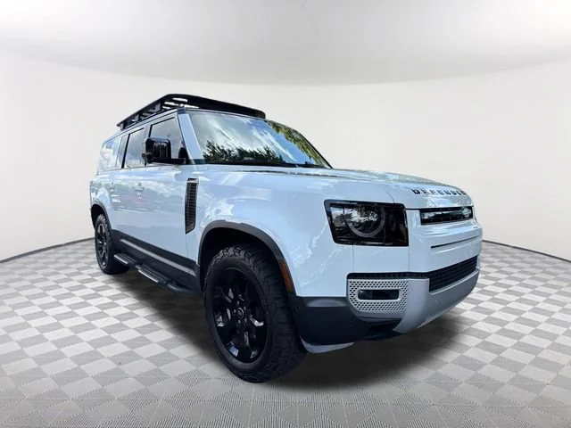 Used 2025 White Land Rover 130 P300 S image 3