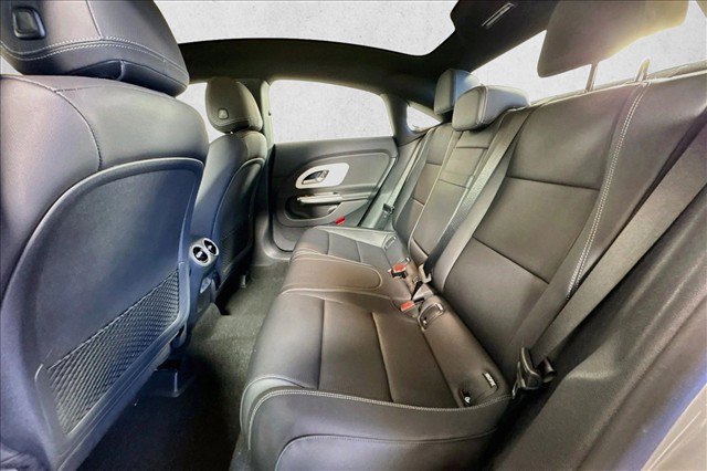 New 2027 MANUFAKTUR Alpine Grey Mercedes-Benz CLA 220 Hybrid image 50