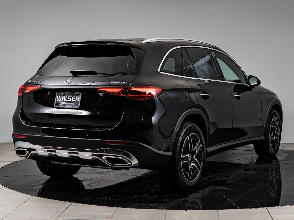 Used 2026 Black Mercedes-Benz GLC 300 image 10