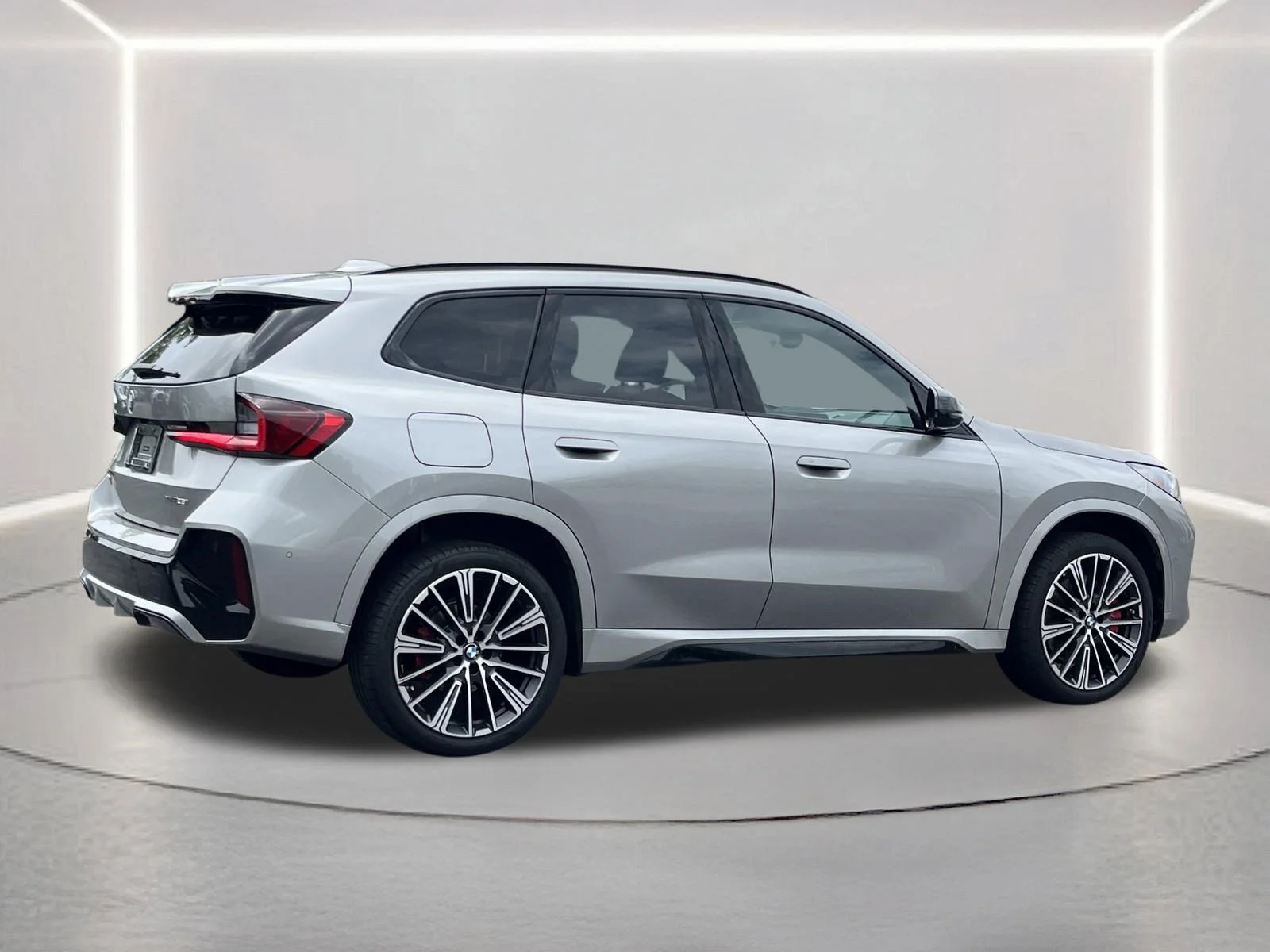 2025 BMW X1 28i - Photo 28